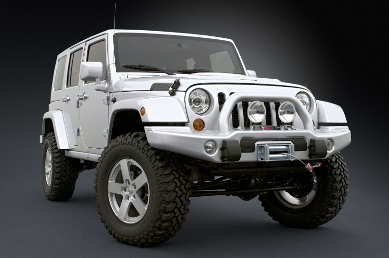 Jeep-Wide-Angle-Front-20061027JK4_03-final
